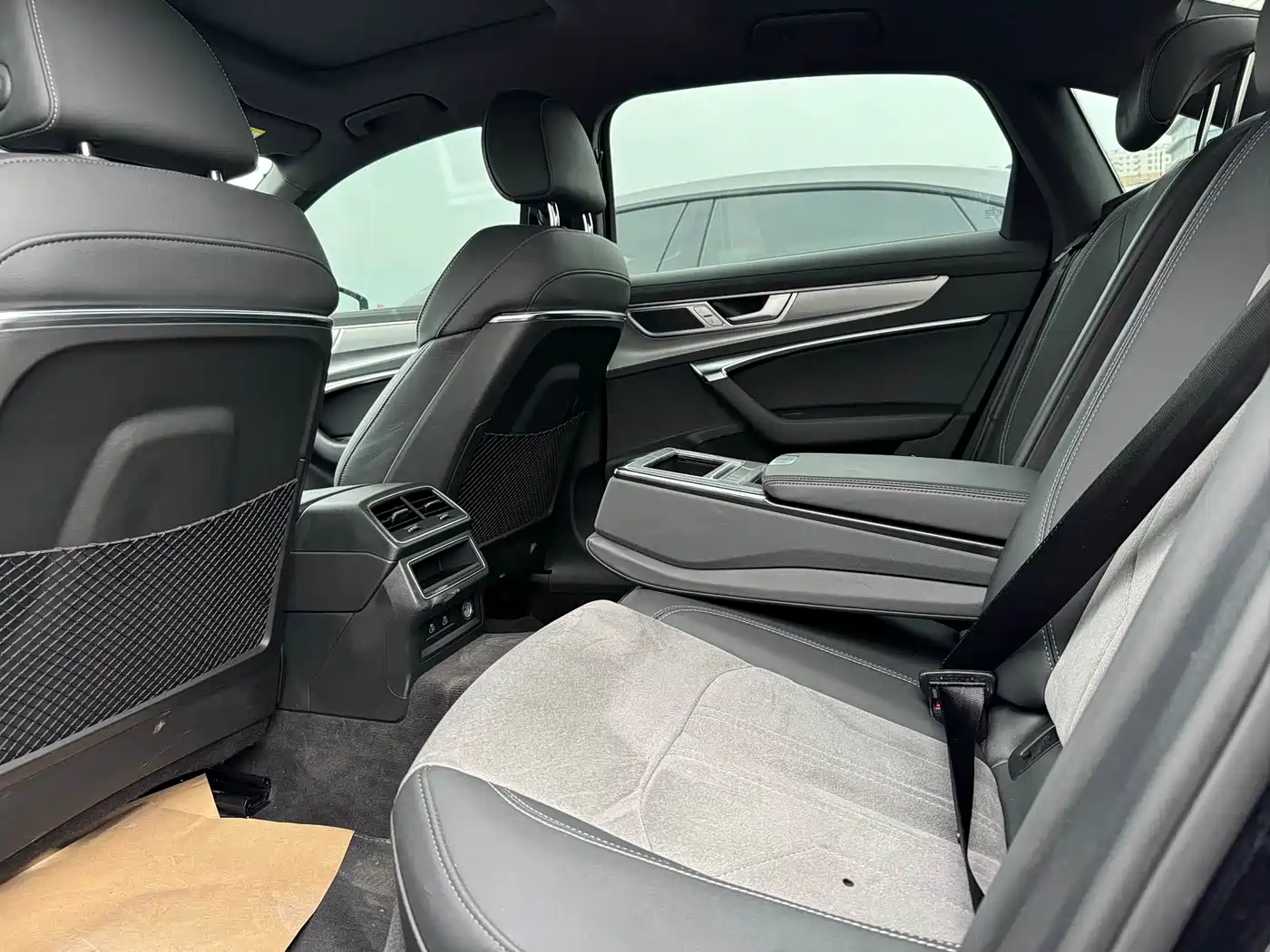 Audi A6L 2023 40 TFSI Luxury Dynamic фото 11