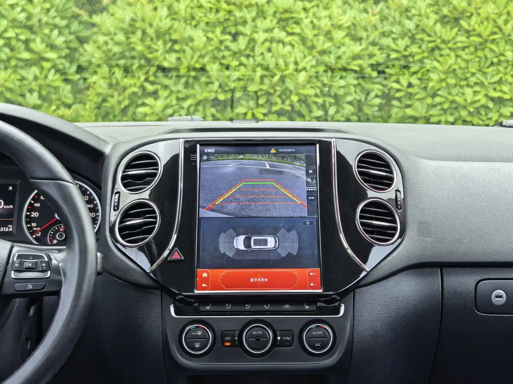 Фото 14 - Volkswagen Tiguan