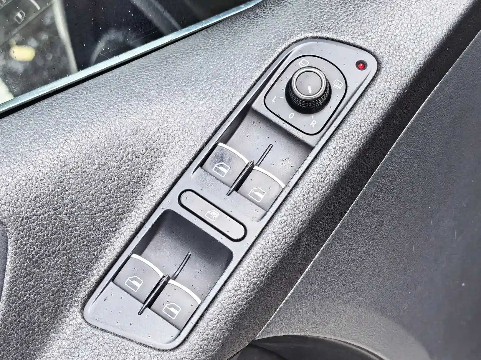 Фото 22 - Volkswagen Tiguan