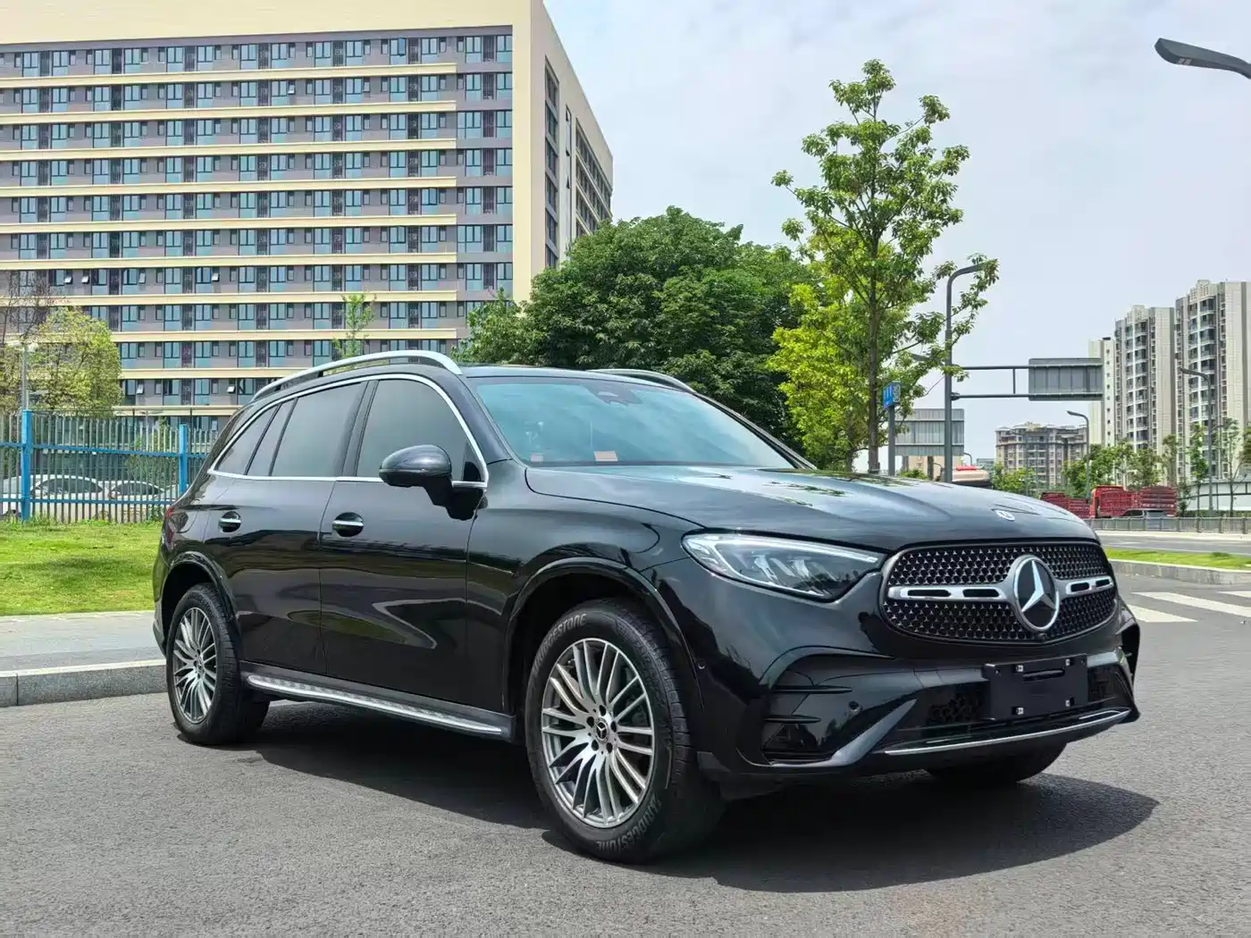 Mercedes-Benz GLC 2025 GLC 300 L 4MATIC Dynamic 5-seater фото 3