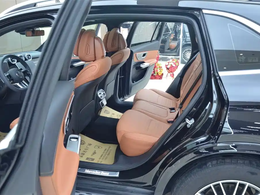 Mercedes-Benz GLC 2025 GLC 300 L 4MATIC Dynamic 5-seater фото 5