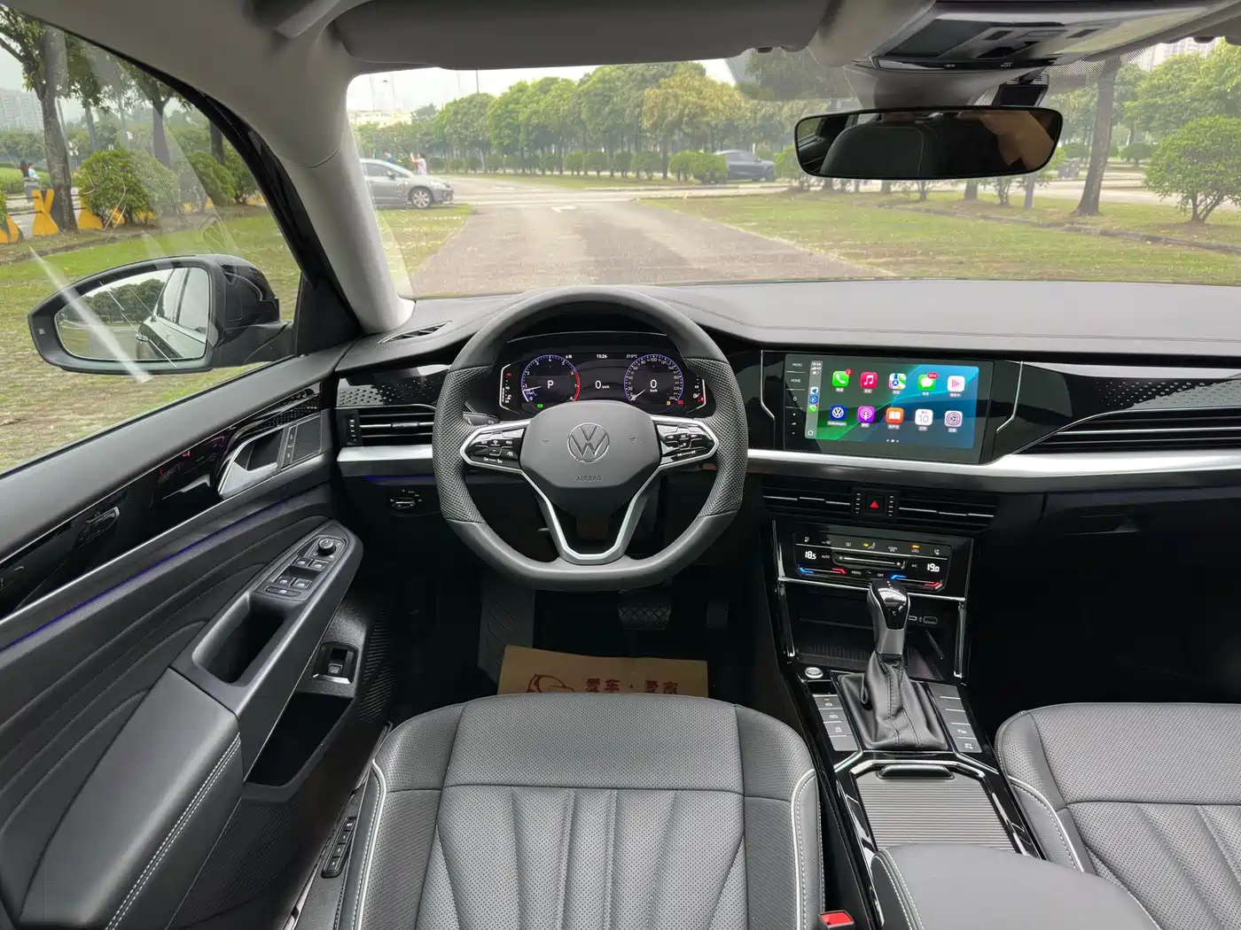 Volkswagen Passat 2024 380TSI Dragon Glory Edition фото 13