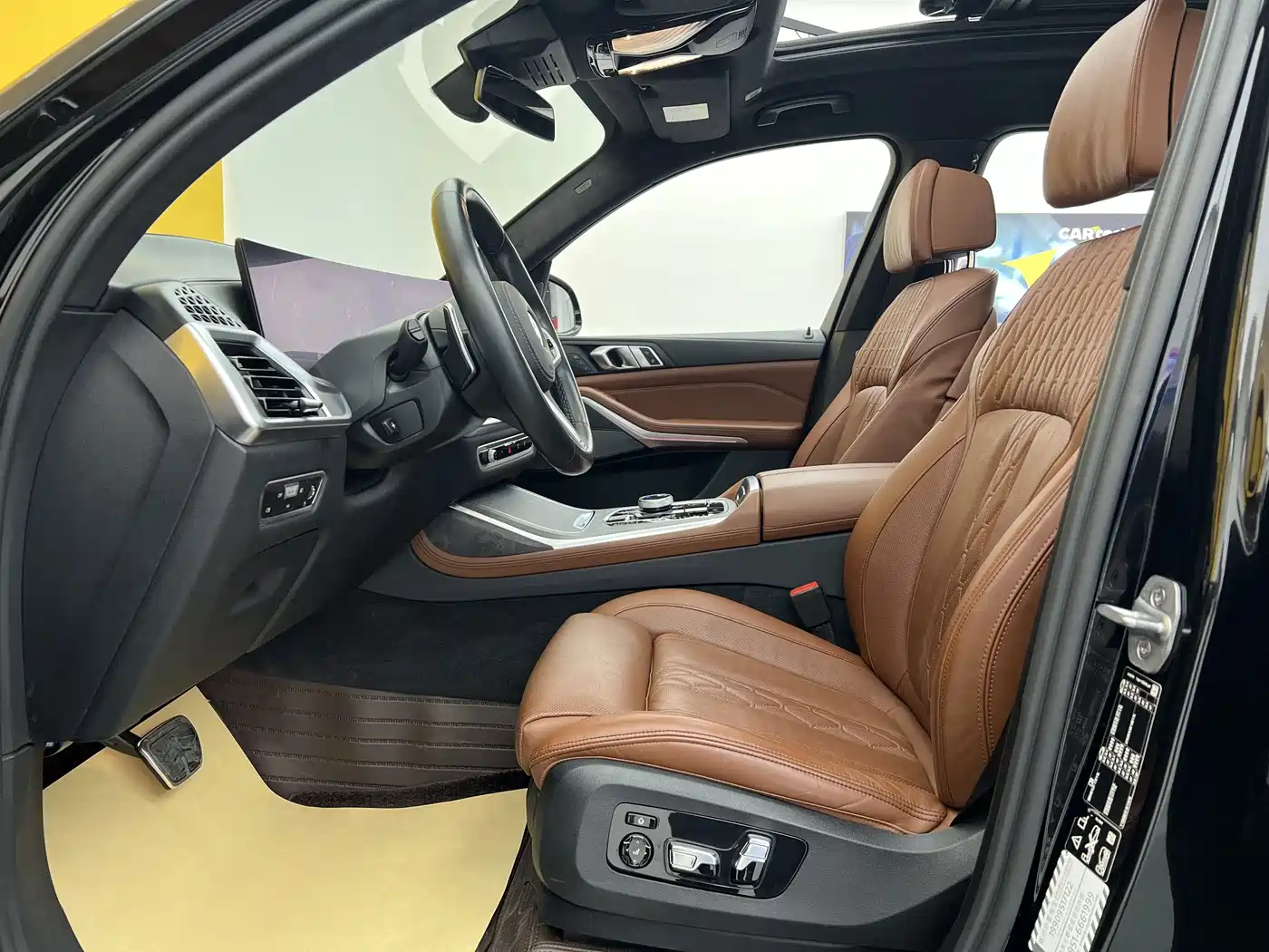BMW X7 2023 xDrive40i Exclusive M Sport Package фото 6
