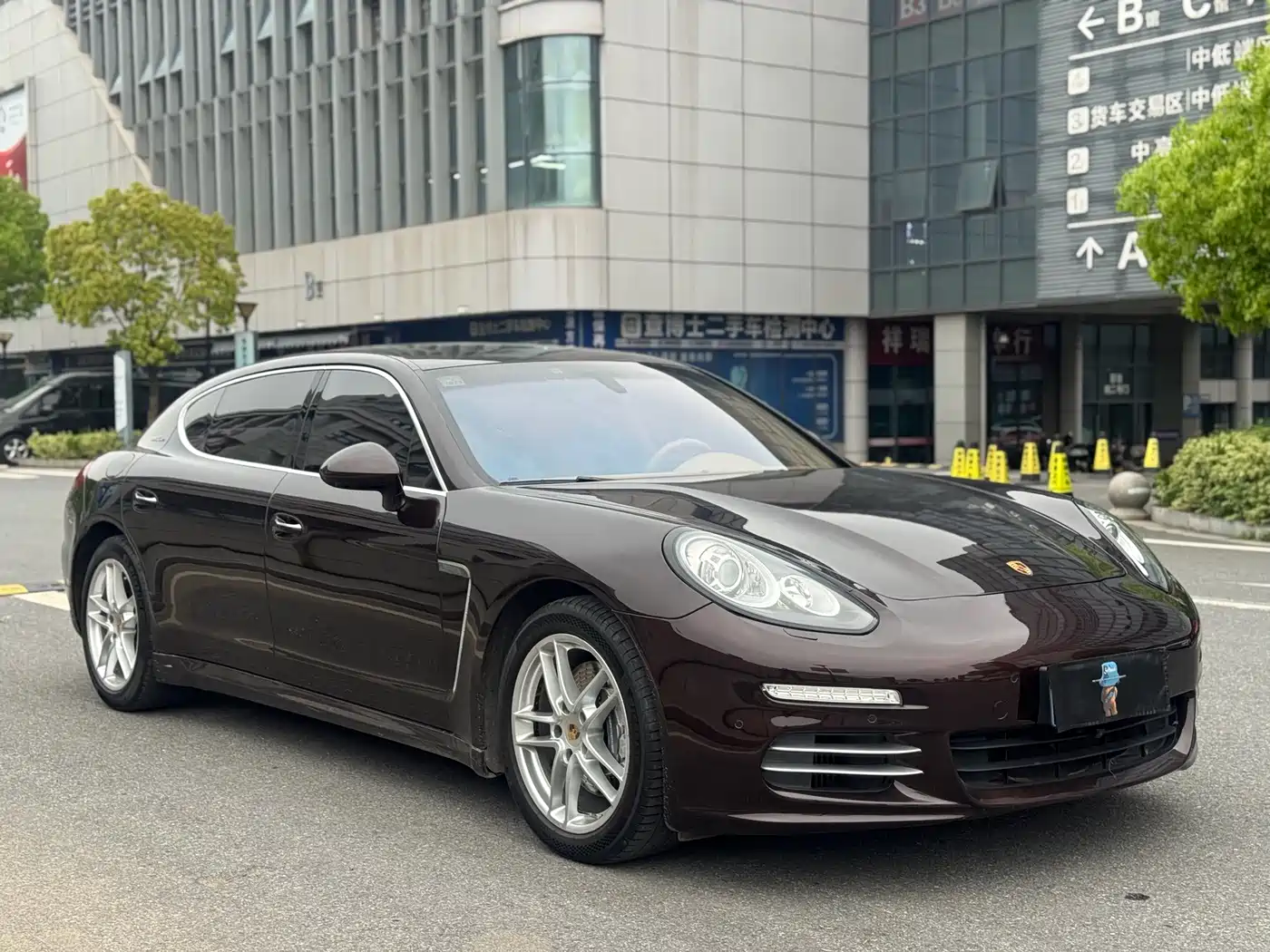Porsche Panamera 2014 Panamera 4 Executive 3.0T фото 3