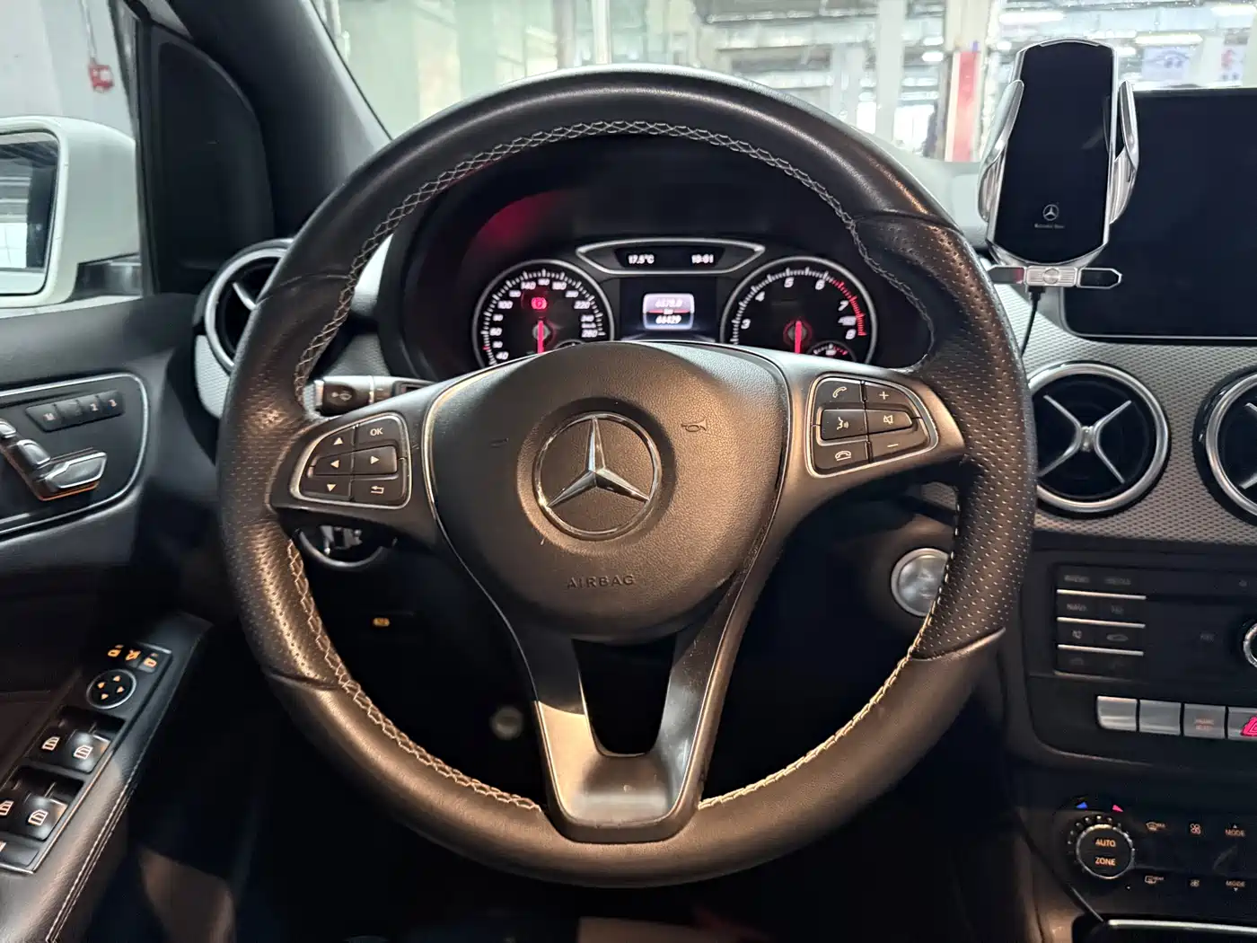 Mercedes-Benz B-Class 2017 B 200 Style фото 17