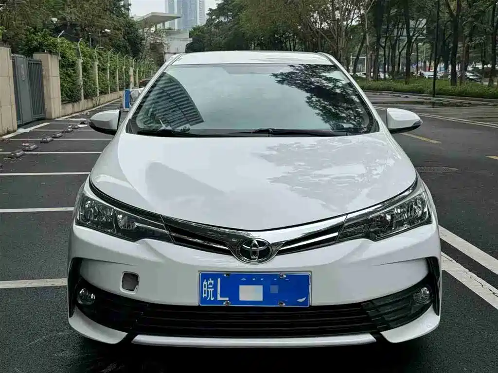 Toyota Corolla 2018 1.2T S-CVT GL Smart Edition фото 3