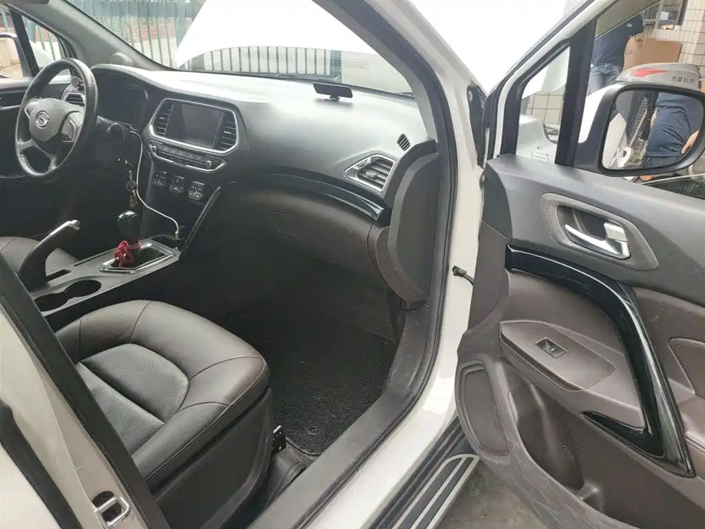 GAC Trumpchi Trumpchi GS4 2016 235T Manual Luxury Edition фото 19