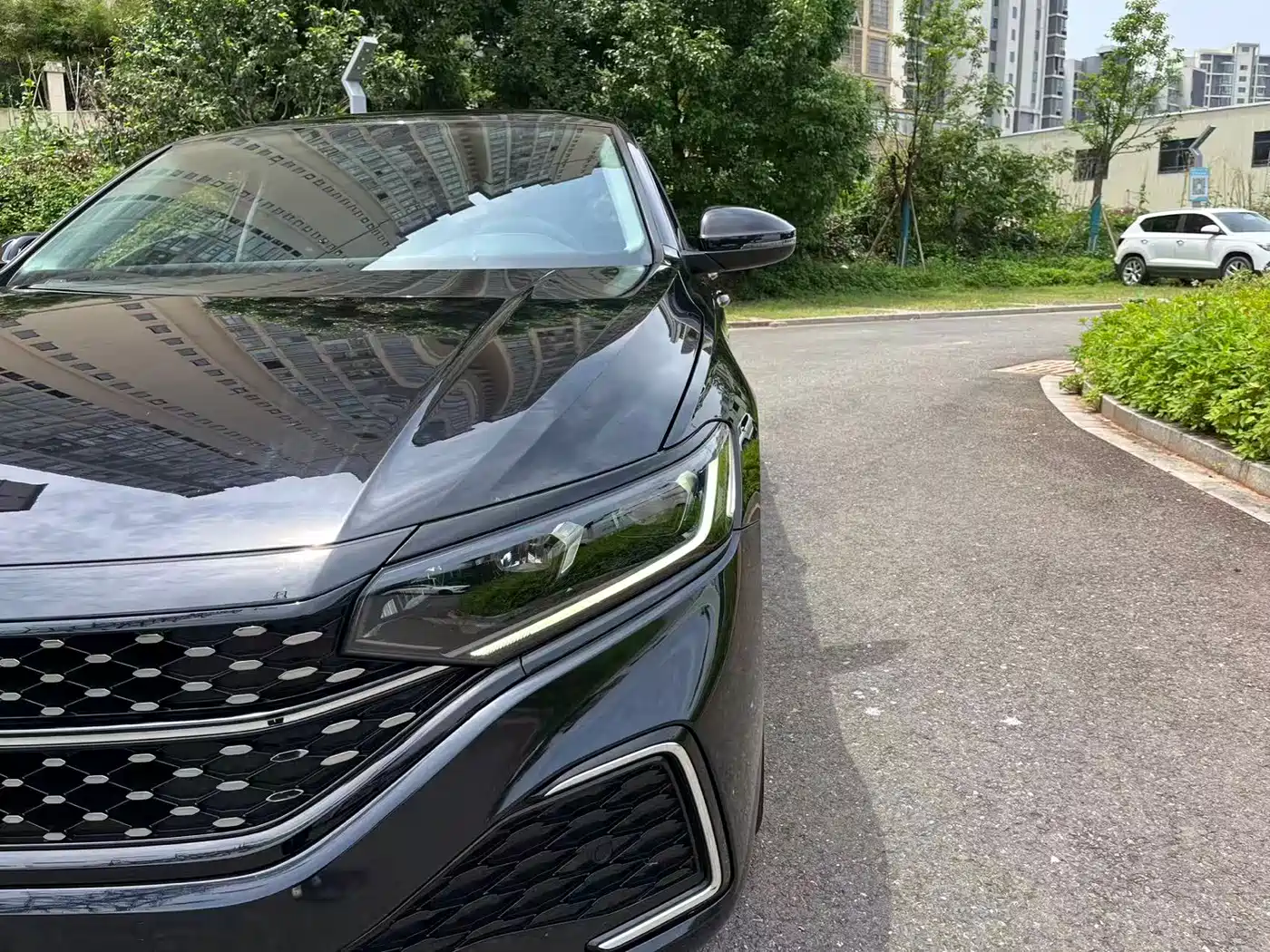 Volkswagen Passat 2023 Facelift 330TSI Starlight Elite Edition фото 13