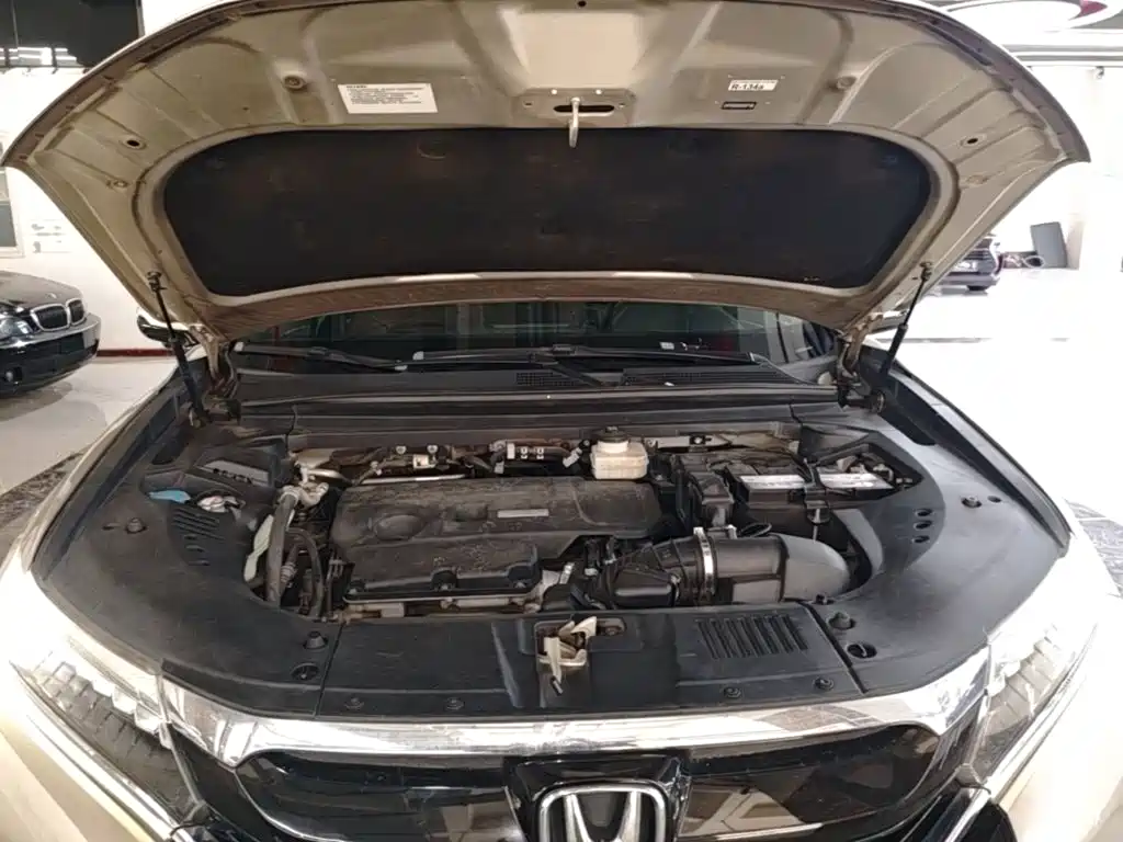 Фото 20 - Honda UR-V