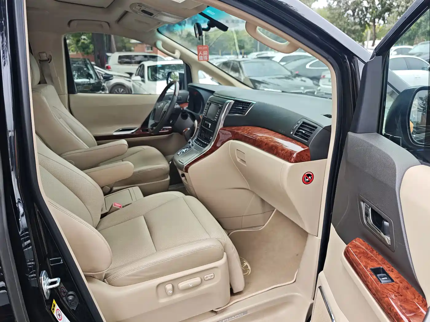 Toyota Alphard 2011 3.5L Luxury Edition фото 10