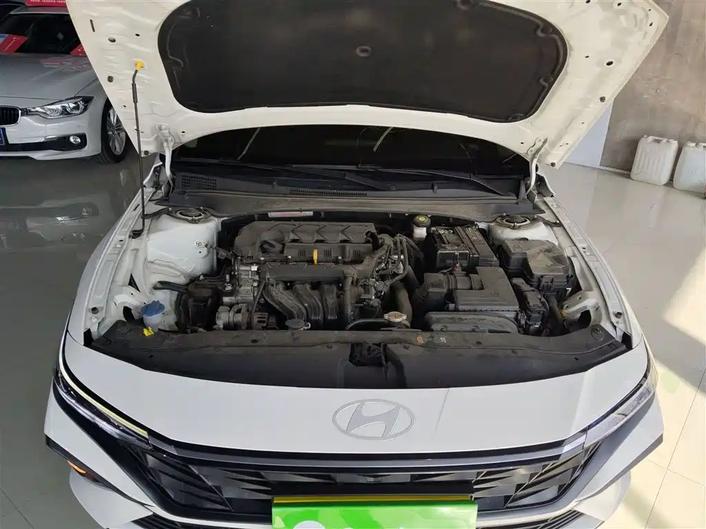 Hyundai Elantra 2023 1.5L CVT GLX Elite Edition фото 20