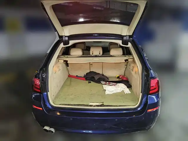 BMW 5 Series (Import) 2012 530i Leading Touring Edition — фото 5