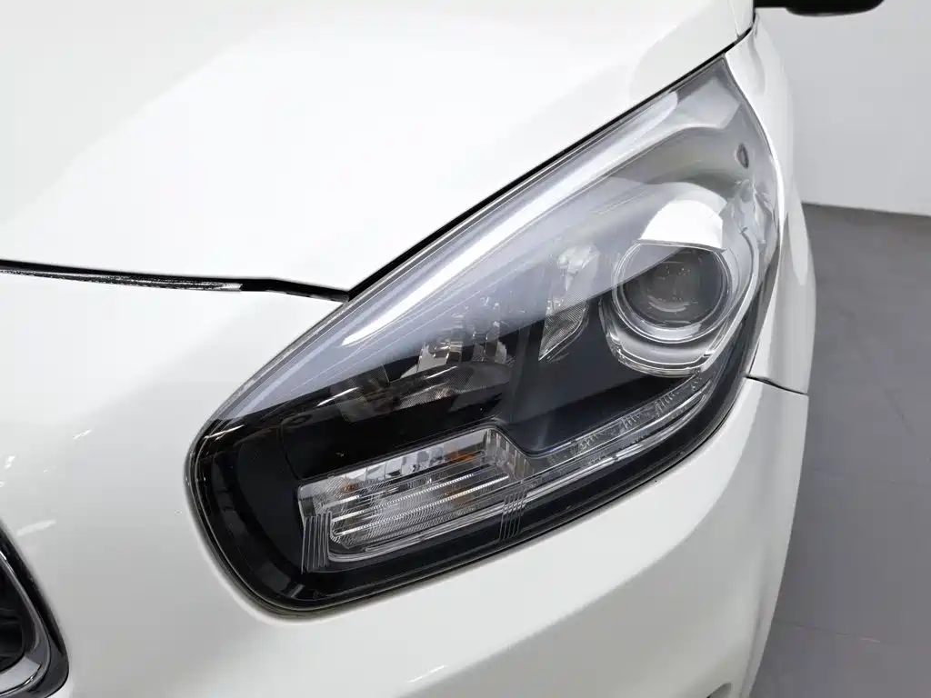 Kia Carens 2014 2013 2.0L 7-Seat Auto Luxury China IV