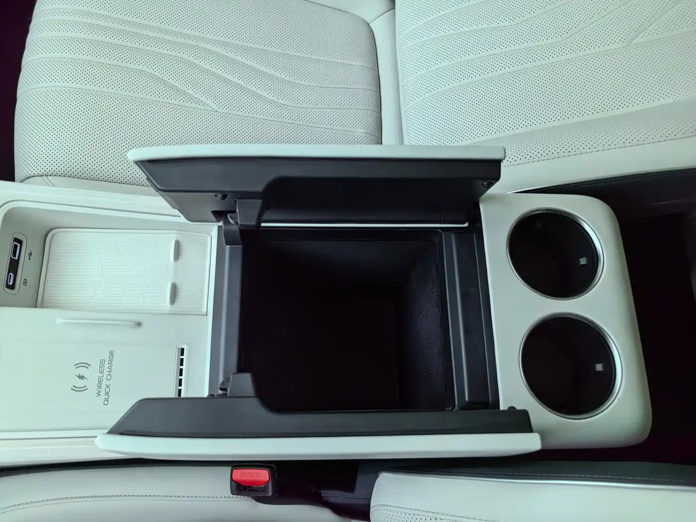 Geely Galaxy Galaxy E8 2024 2024 665km RWD Starship Voyager Edition