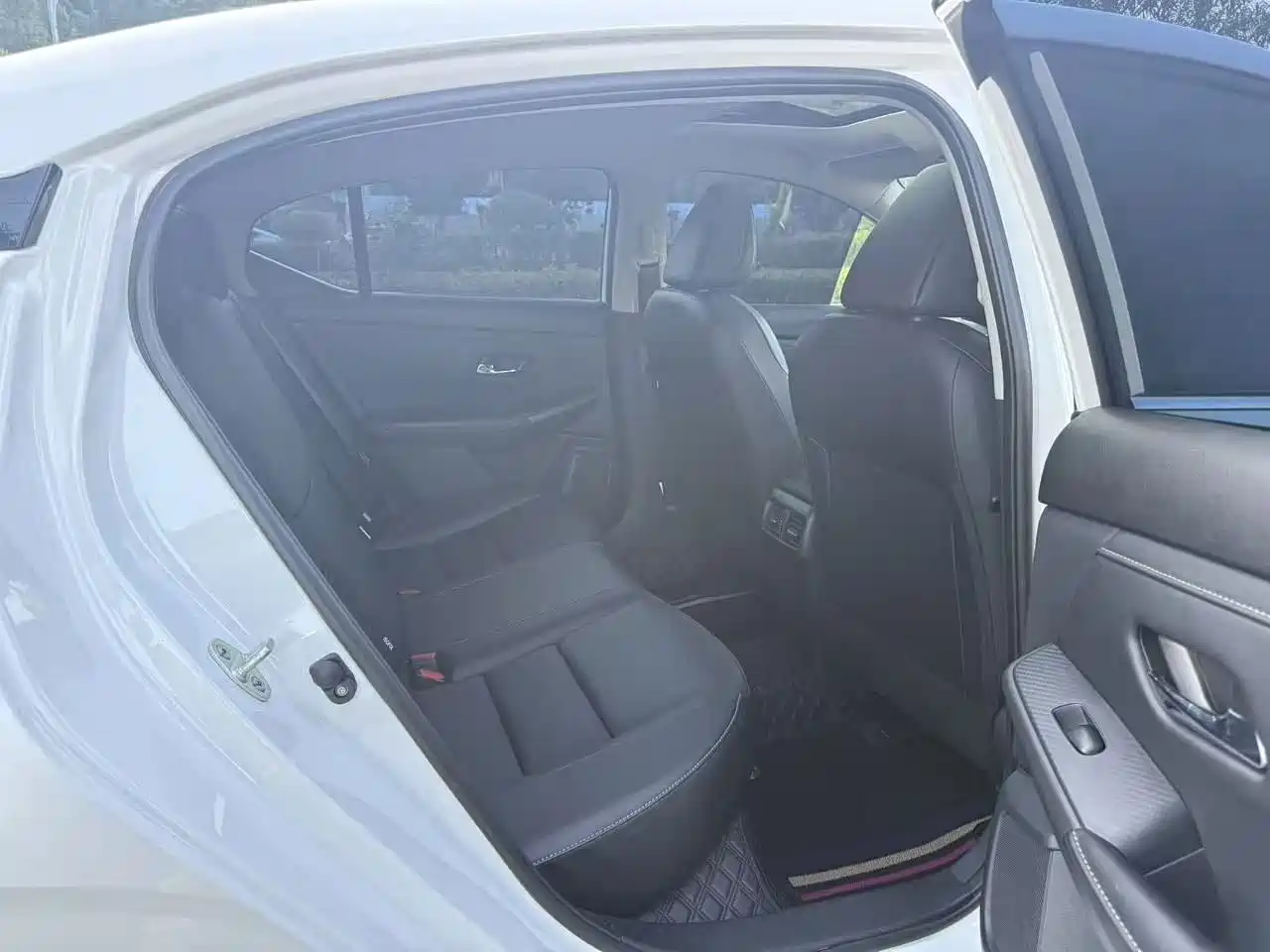 Nissan SYLPHY, миниатюра 7