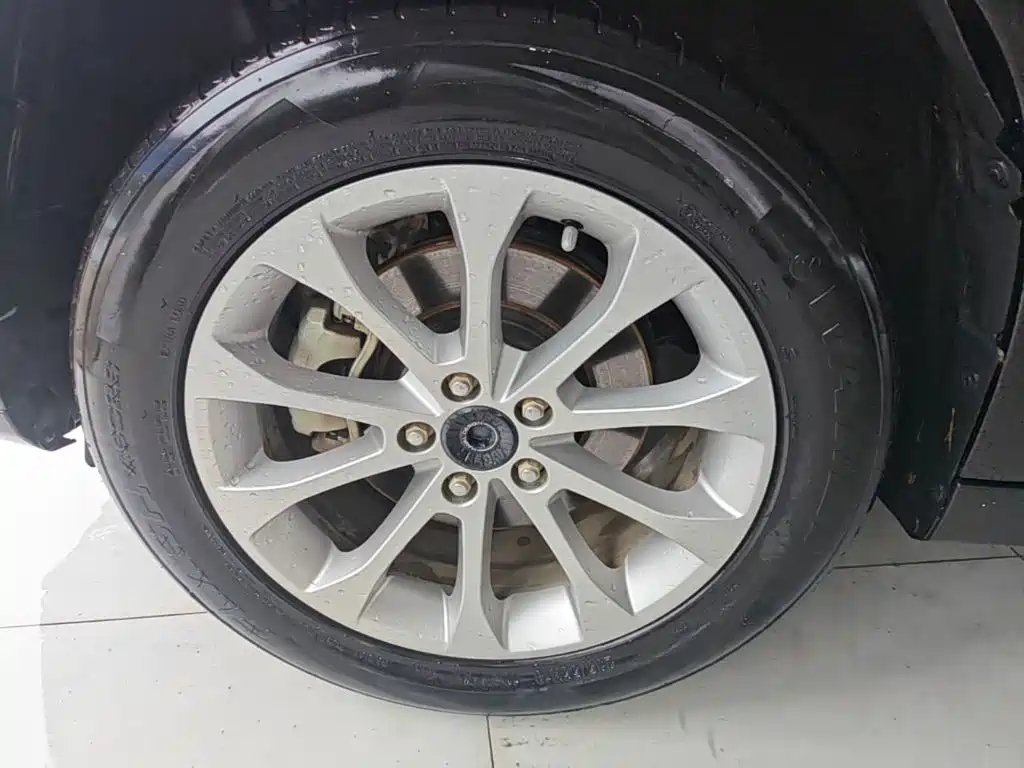 Haval H2 2018 2018 Model Red Label 1.5T Dual-Clutch 2WD Elite