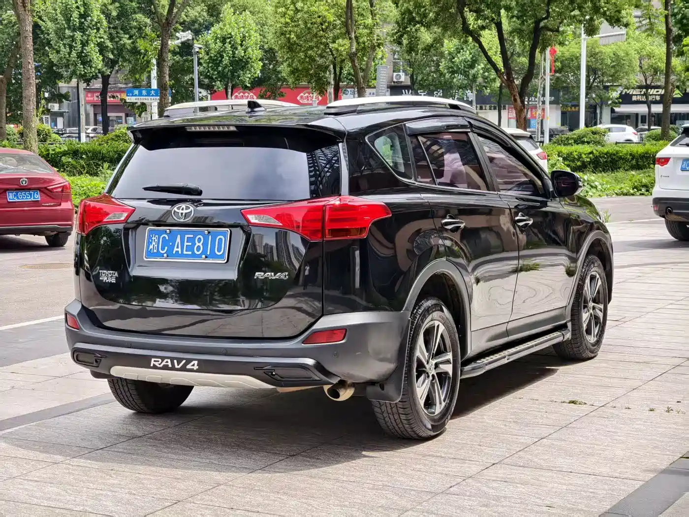 Toyota RAV4 Rongfang 2015 2.0L CVT 2WD Trend Edition фото 9