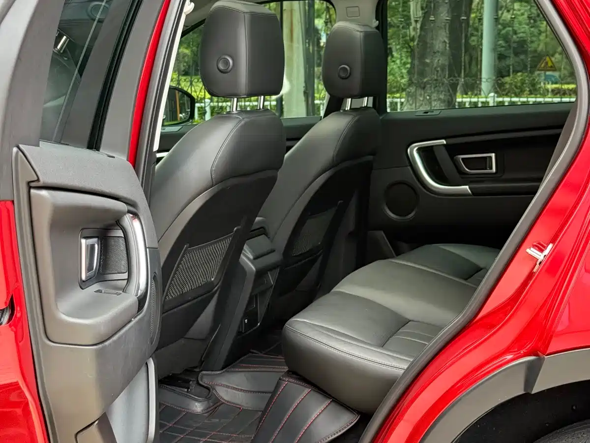 Land Rover Discovery Sport 2018 240PS SE Edition фото 20
