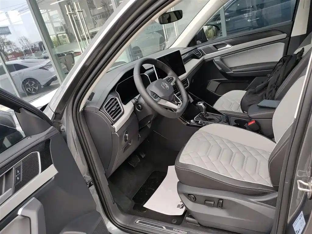 Volkswagen Tayron 2023 300TSI 2WD Luxury Plus Advanced Edition фото 11