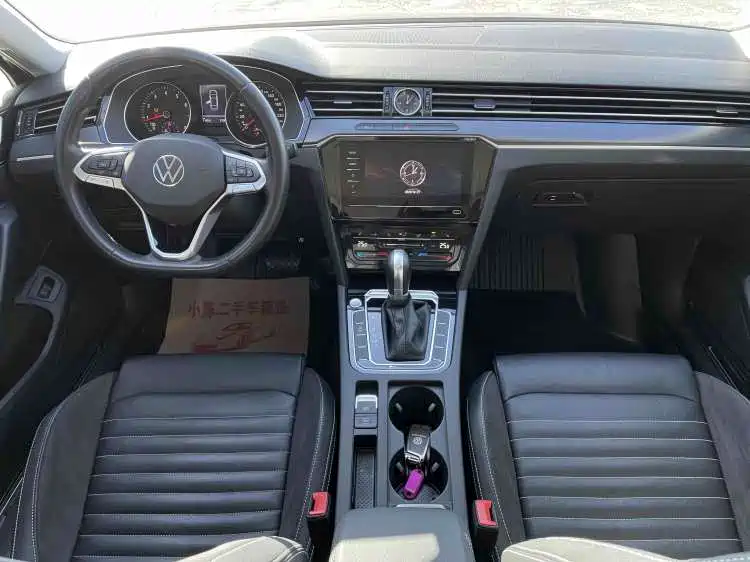 Volkswagen Magotan 2020 330TSI DSG Leading фото 7