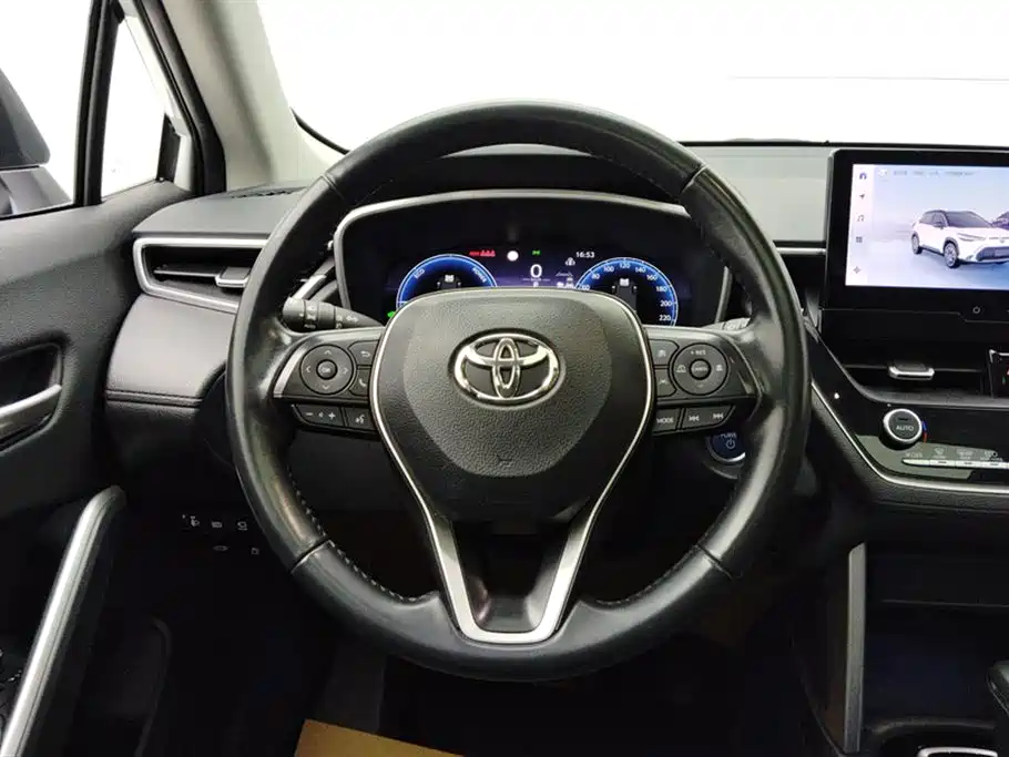 Toyota Frontlander 2023 2.0L Smart Hybrid Dual Engine Prestige Edition фото 15