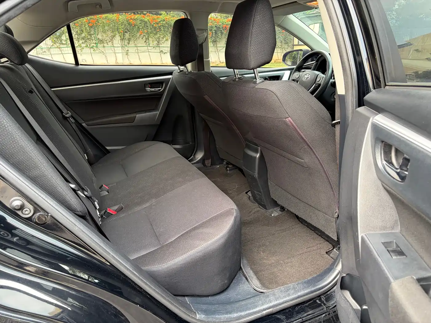 Toyota Levin 2017 Facelift 185T CVT Elite (China V) фото 15