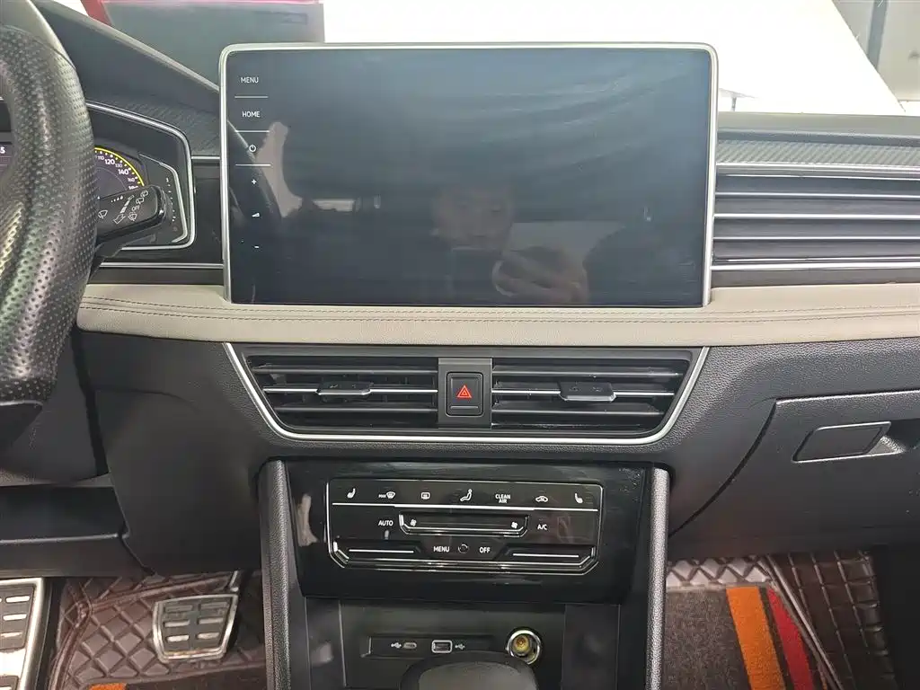 Volkswagen Tiguan L 2023 330TSI Auto 2WD R-Line Premium Edition фото 13