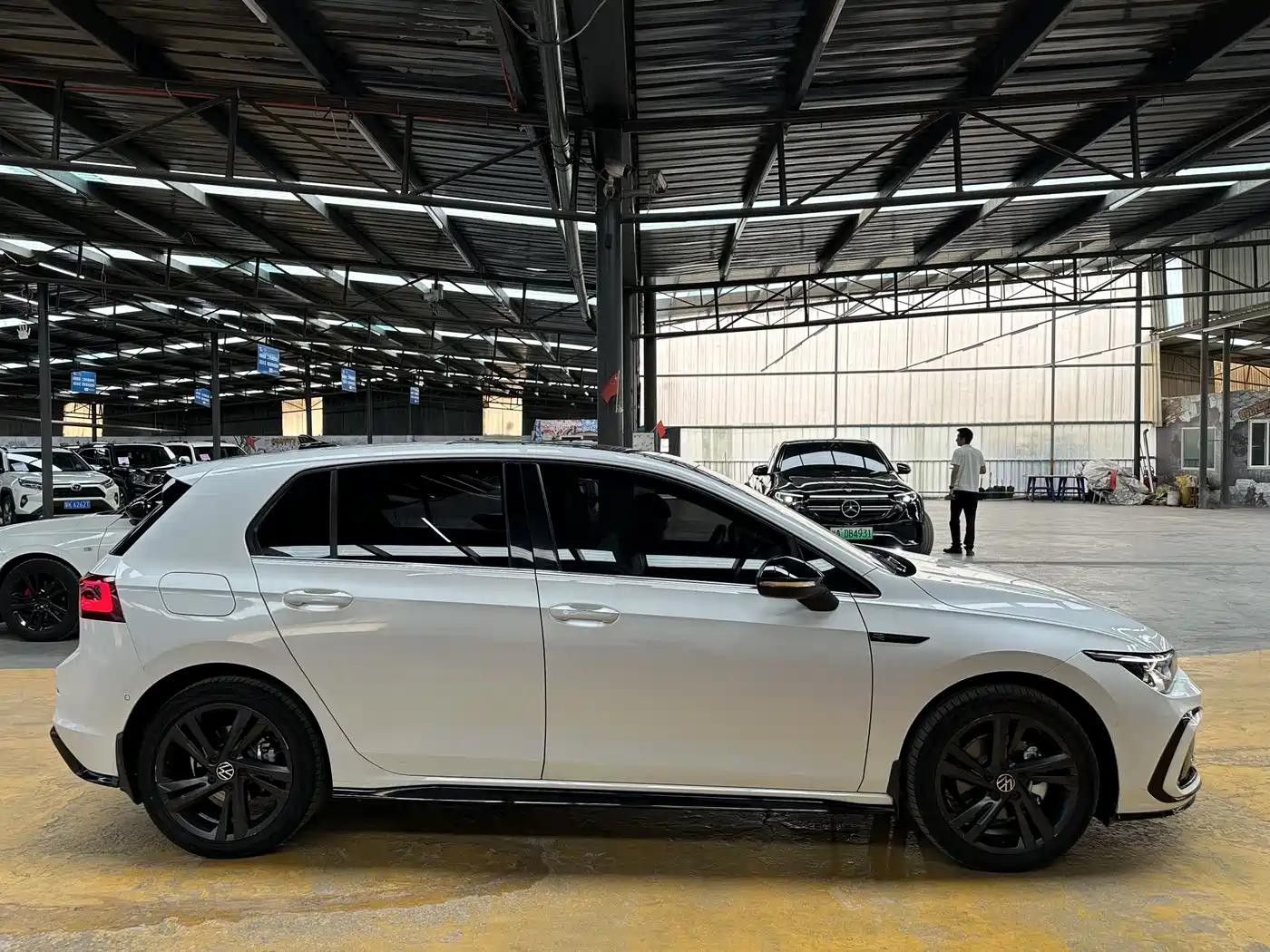 Volkswagen Golf 2021 280TSI DSG R-Line фото 7
