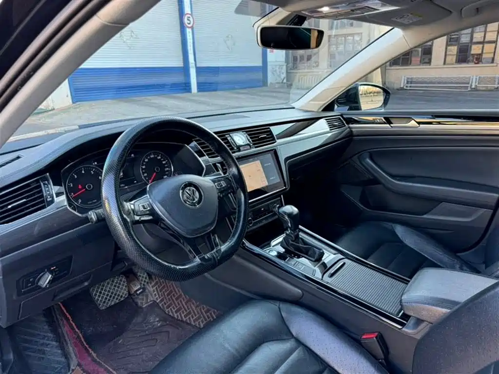 Volkswagen Phideon 2018 Facelift 380TSI FWD Business фото 7