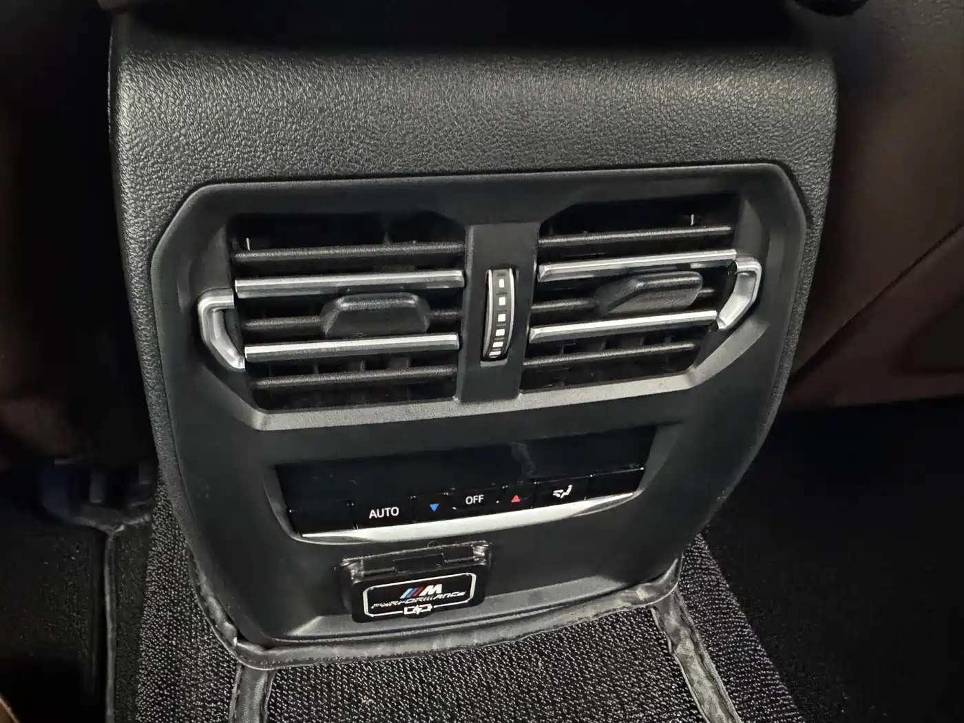 BMW i3 2024 eDrive 35 L фото 15