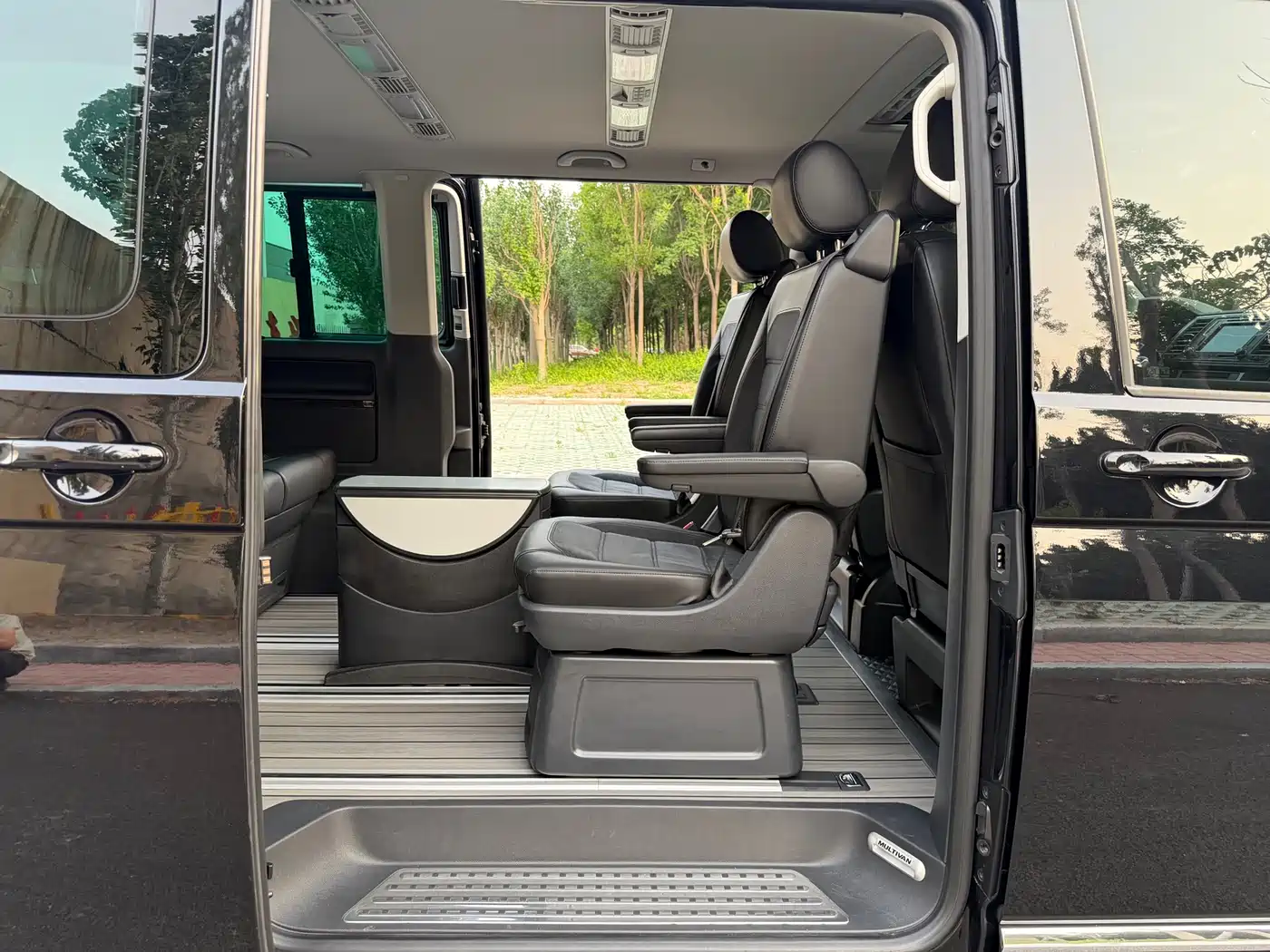 Volkswagen Multivan 2020 2019 2.0TSI 4WD Premium 7-seater