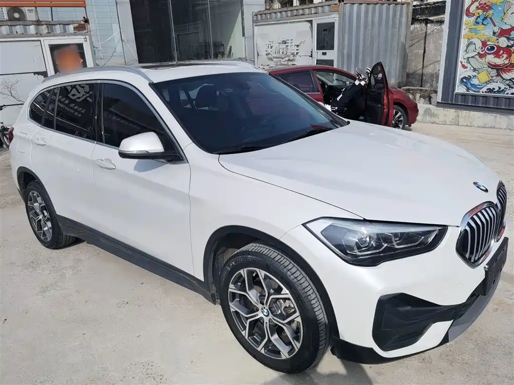 BMW X1 2020 sDrive25Li Leading Model фото 4