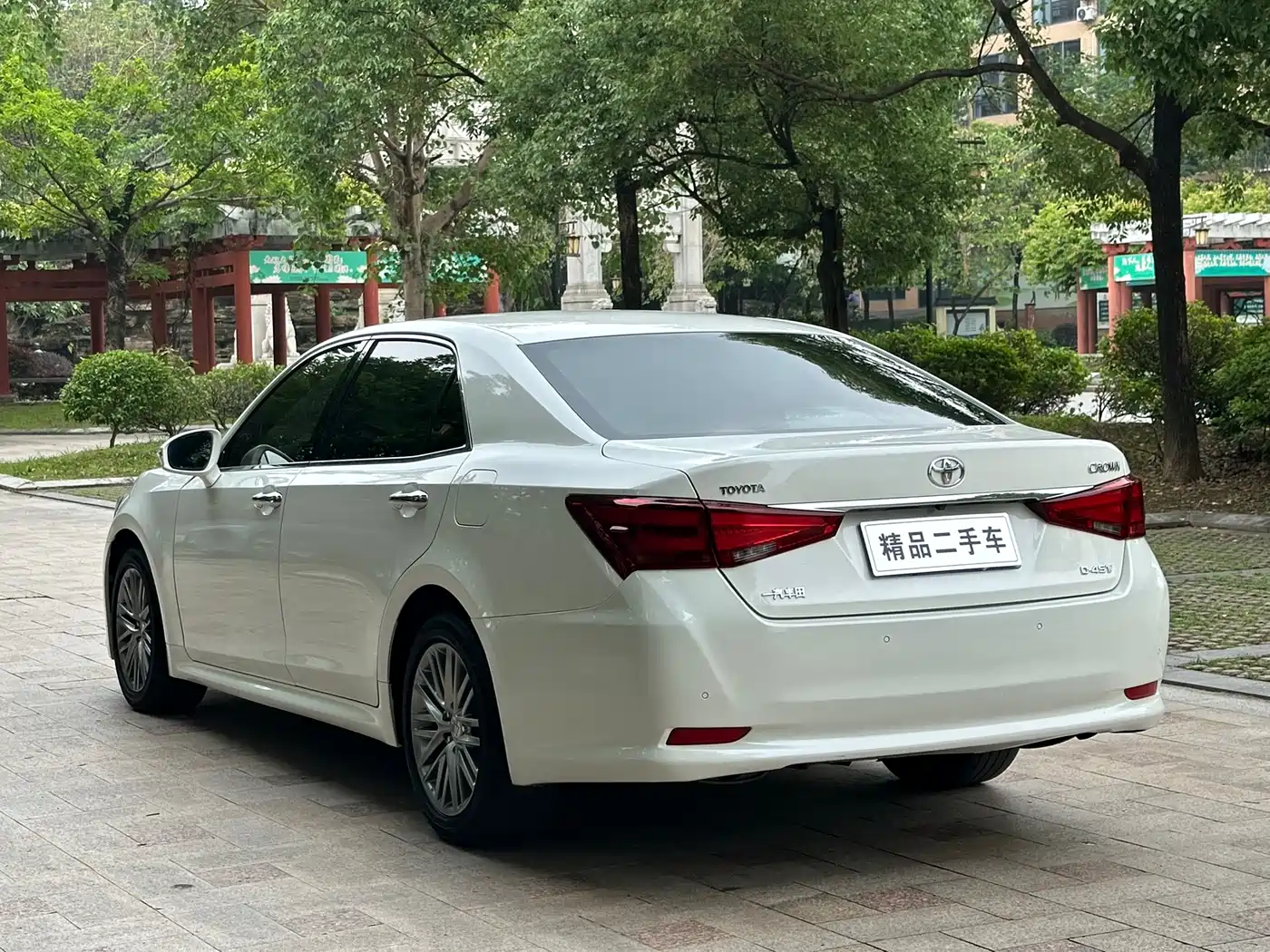 Toyota Crown 2017 2.0T Sport Edition фото 14