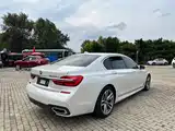Фото 9 - BMW 7 Series
