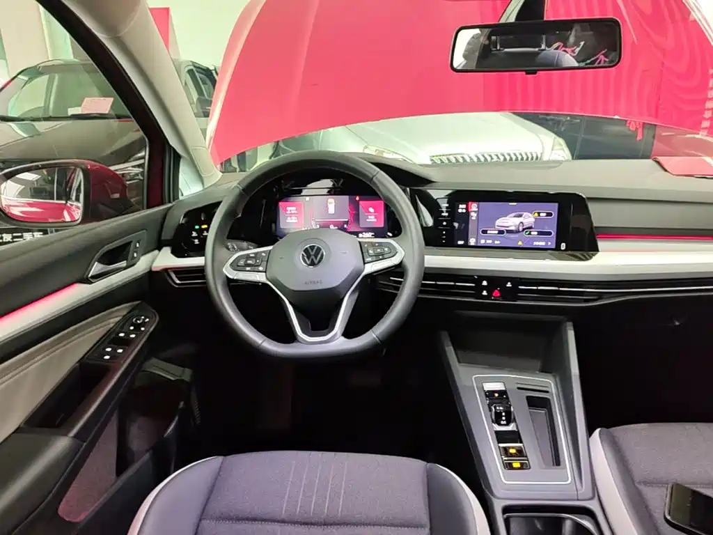 Volkswagen Golf 2024 2023 Facelift 280TSI DSG Pro