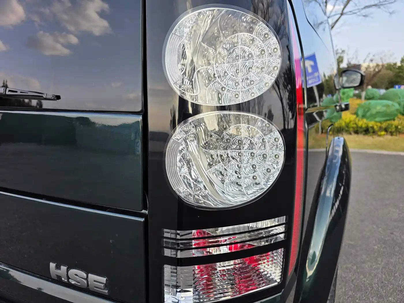 Land Rover Discovery 2015 3.0 SC V6 HSE фото 9