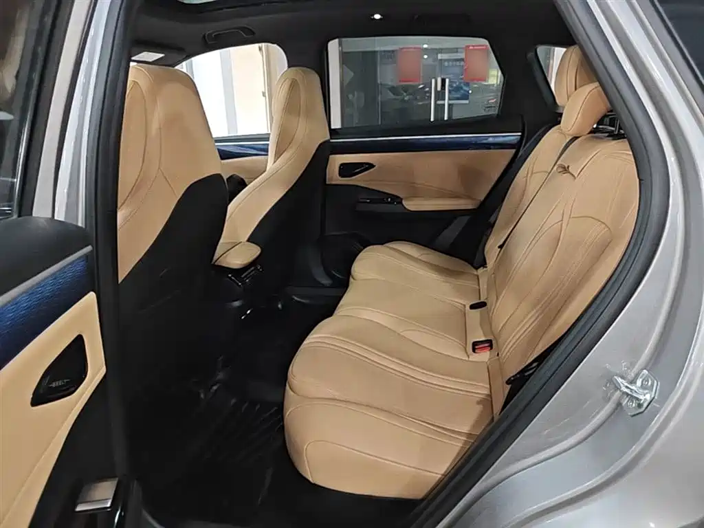 GEELY GALAXY GALAXY L7