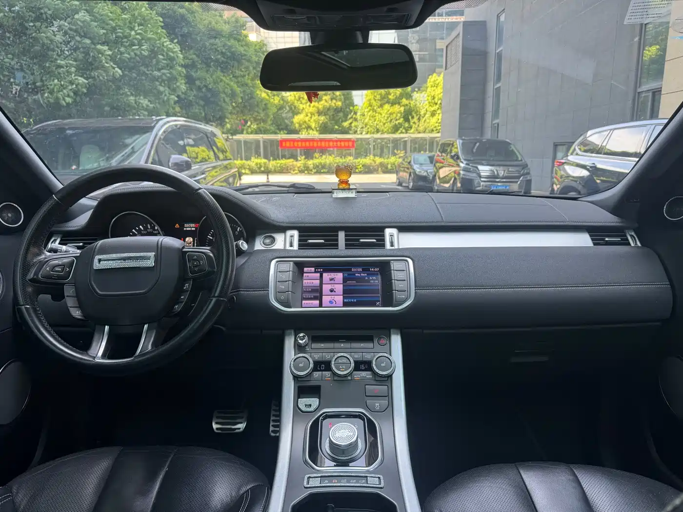 Land Rover Range Rover Evoque (Import) 2013 2.0T 5-door Dynamic Edition фото 16