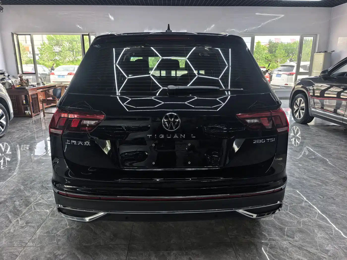 Фото 6 - Volkswagen Tiguan L