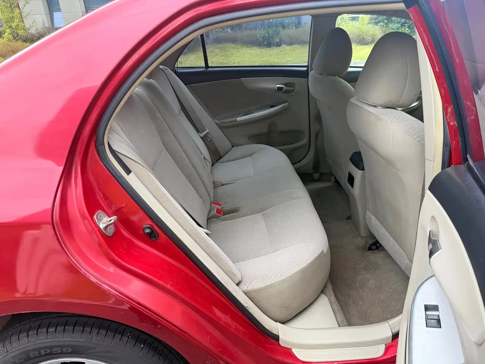 Photo 8 - Toyota Corolla