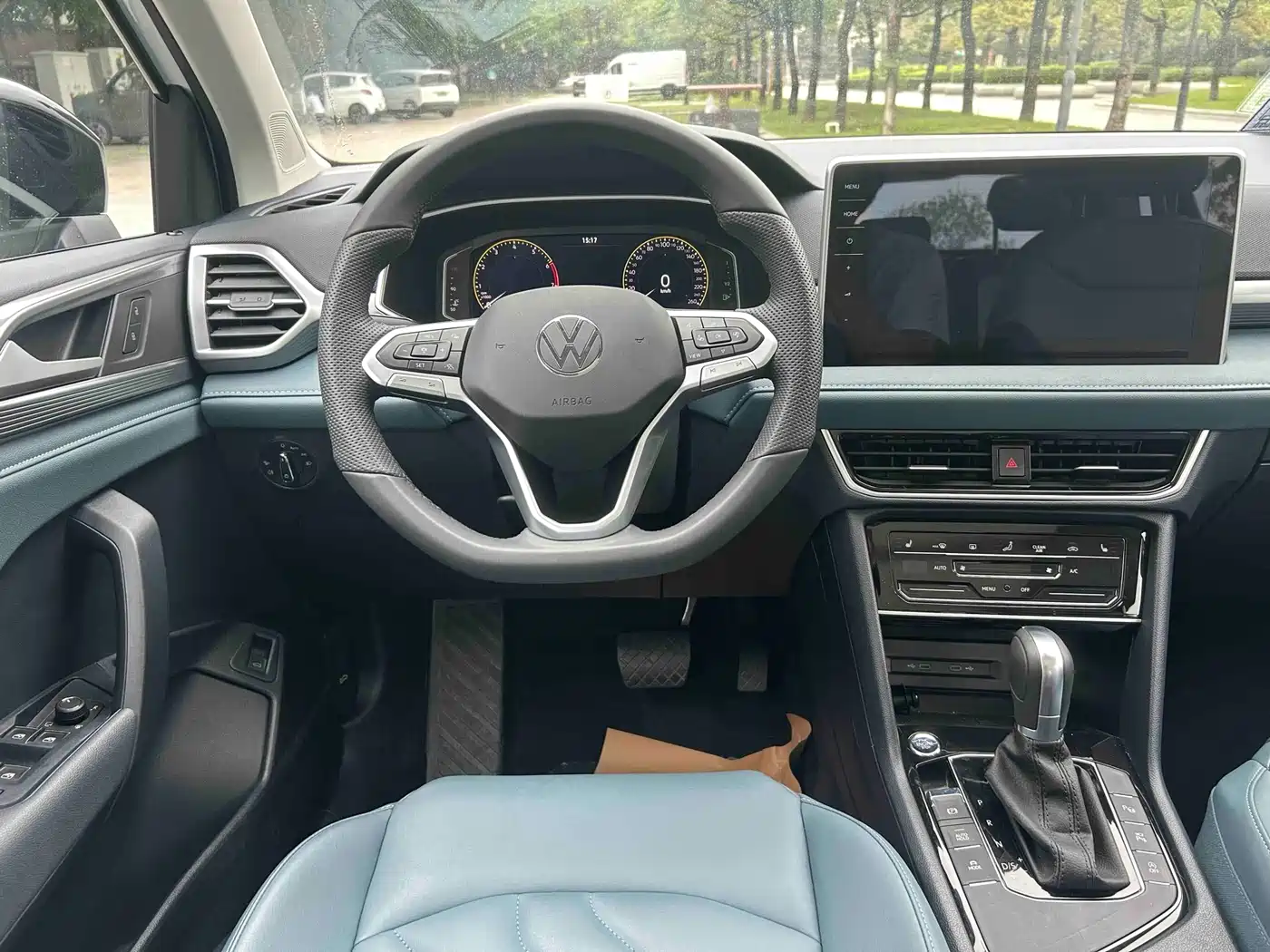 Volkswagen Tharu 2024 300TSI 2WD Moon Premium Edition фото 7