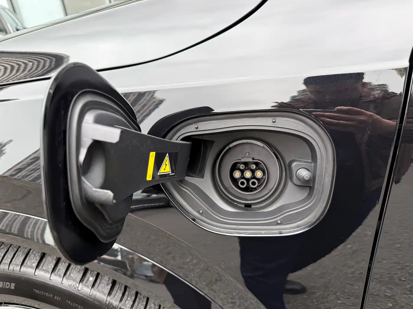 VOLVO XC90 PLUG IN HYBRID