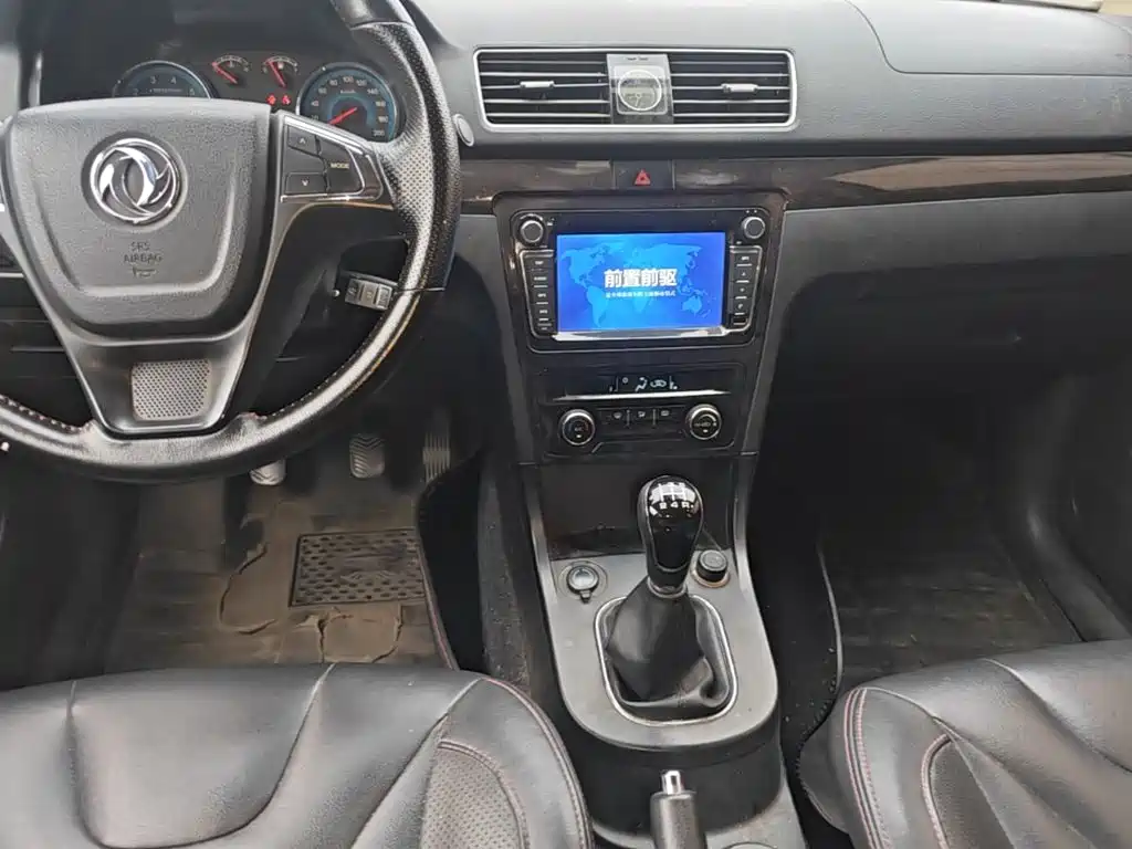 Dongfeng Fengguang Fengguang 370 2016 2016 1.5L Manual Luxury 7-seater