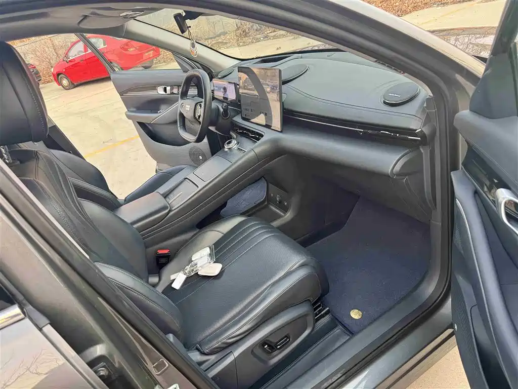 GEELY GALAXY GALAXY E5