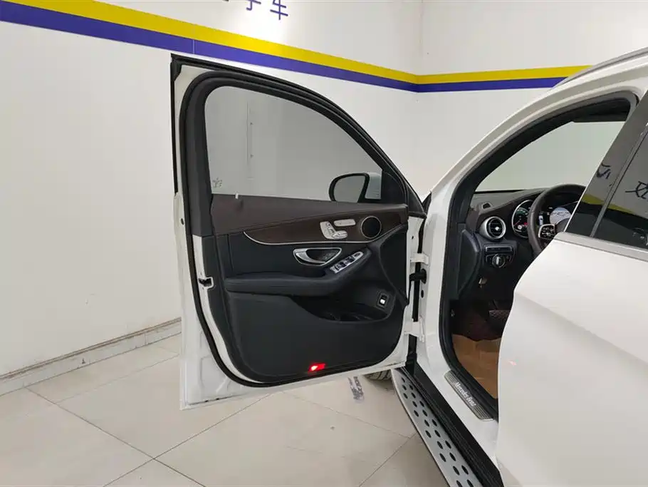 Mercedes-Benz GLC 2021 GLC 260 L 4MATIC Luxury фото 7
