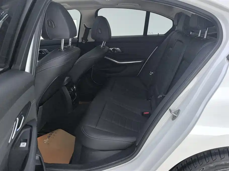 BMW 3 Series 2020 320i Sport Package фото 11