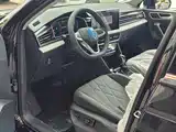 Фото 7 - Volkswagen Tiguan L