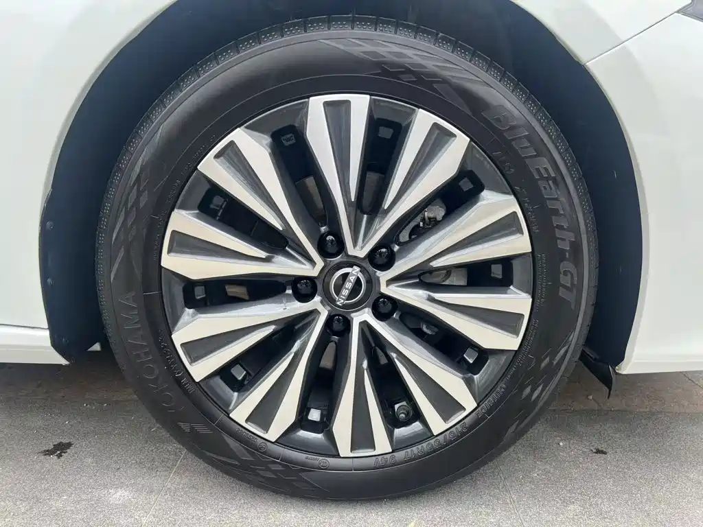 Photo 24 - Nissan Teana