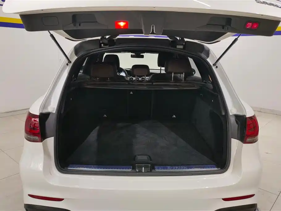 Mercedes-Benz GLC 2021 GLC 260 L 4MATIC Luxury фото 4