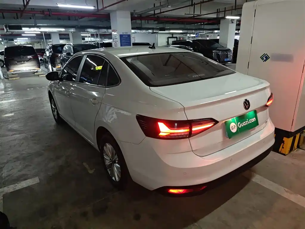 Volkswagen Lavida 2023 New Sharp 1.5L Auto Premium Edition фото 23